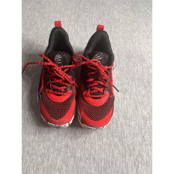 Under Armour kids grade school Curry Basketball shoes red black Size 2,5Y - Picture 1 of 7